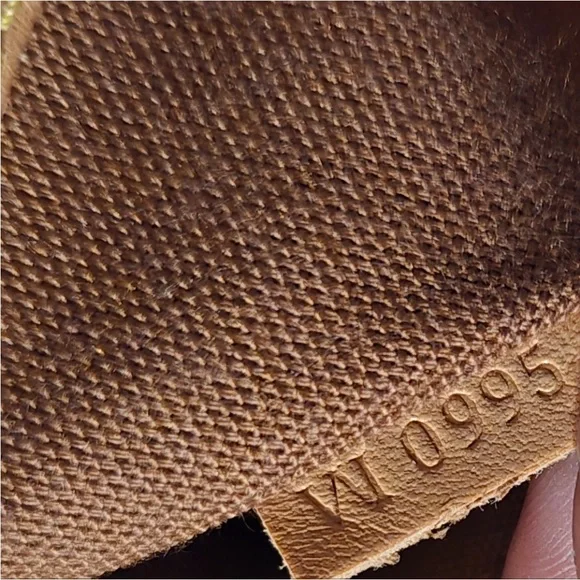 Louis Vuitton Papillon Brown Monogram Cylinder Small Bag - Picture 5 of 7